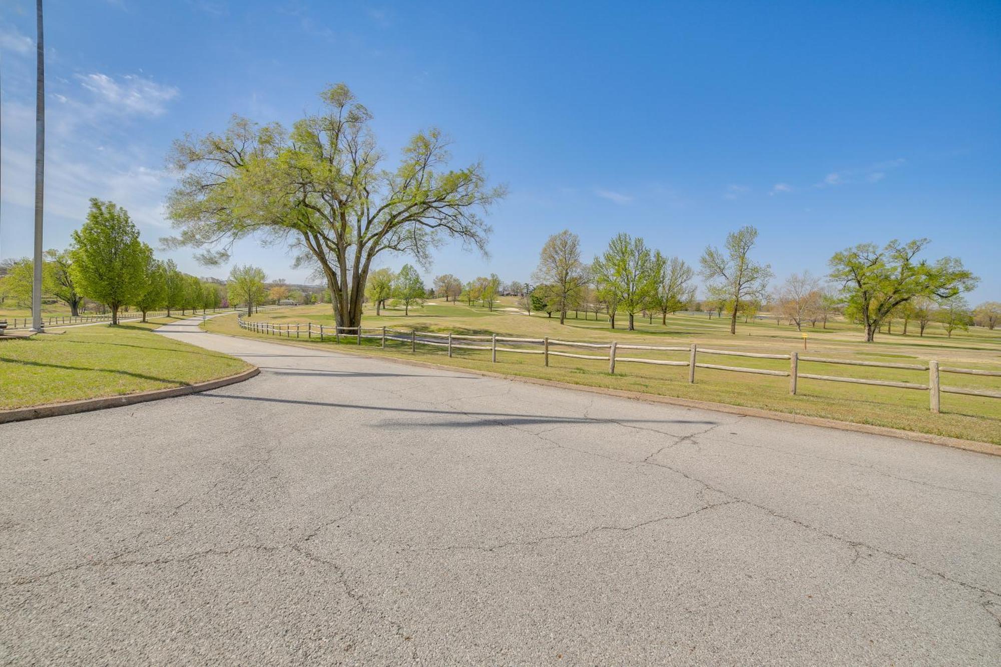 Branson Condo With Balcony, Near Silver Dollar City! Εξωτερικό φωτογραφία